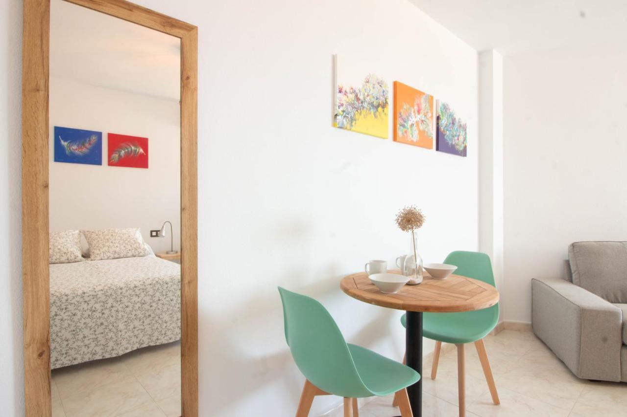 Larios Dos 504. Estudio Con Vistas Al Mar Cerca De La Playa Torrox Eksteriør billede